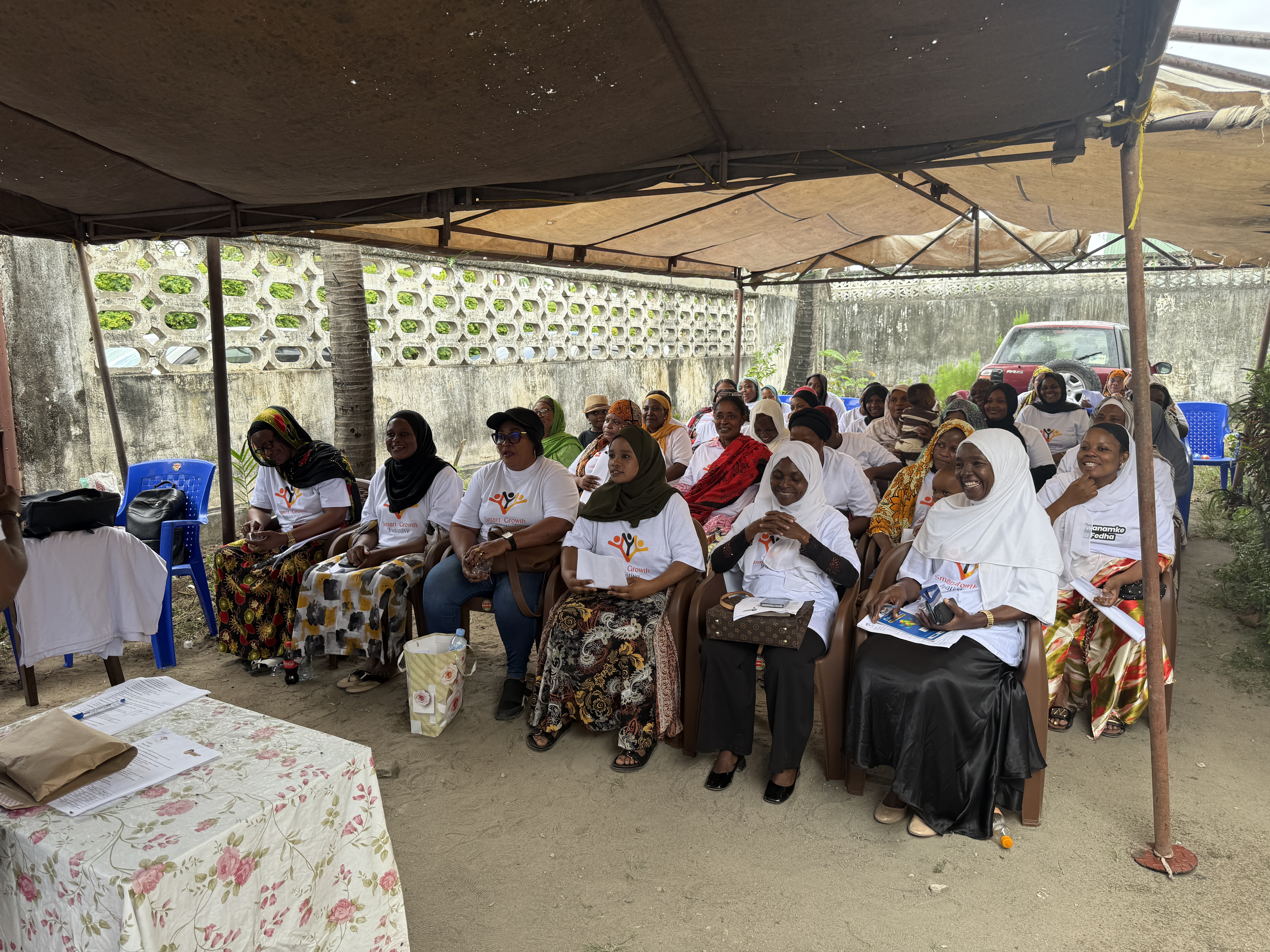 Gallery Image for Mwanamke na fedha - Magomeni